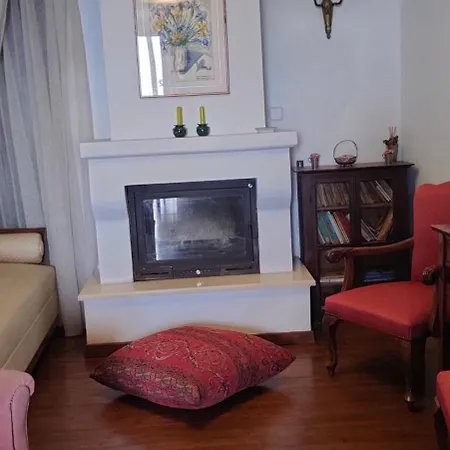 Sea View Vintage & River Ground Apartment Chorefton