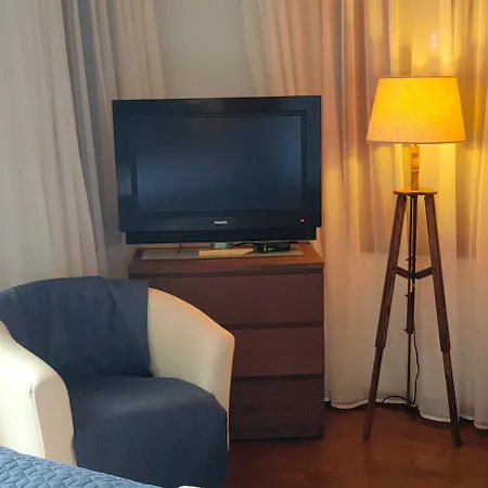 Lägenhet Vintage House By The Sea *