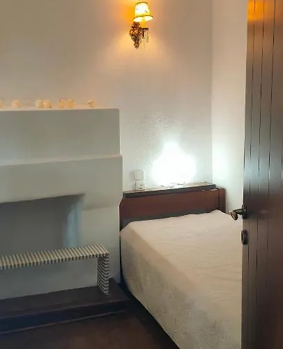 Lägenhet Vintage House By The Sea Chorefton