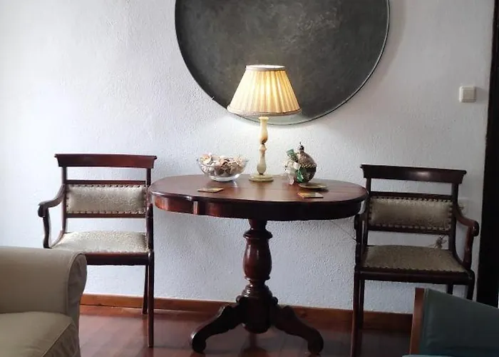 Lägenhet Vintage House By The Sea