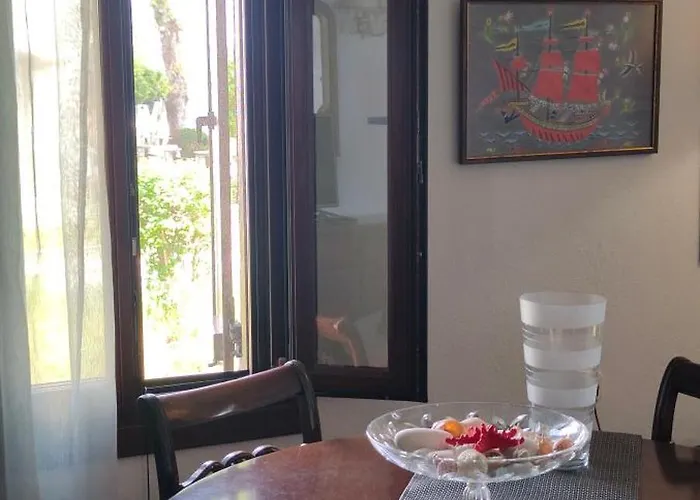 Vintage House By The Sea Lägenhet Chorefton