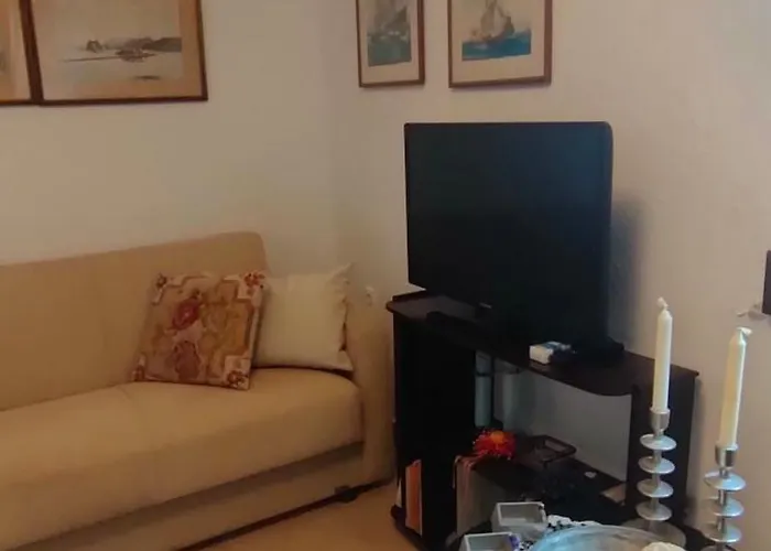 Vintage House By The Sea