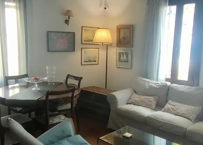 Vintage House By The Sea Lägenhet Chorefton